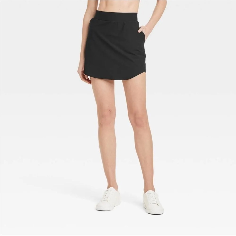 Classic Black Women's Skirt All in Motion Medium